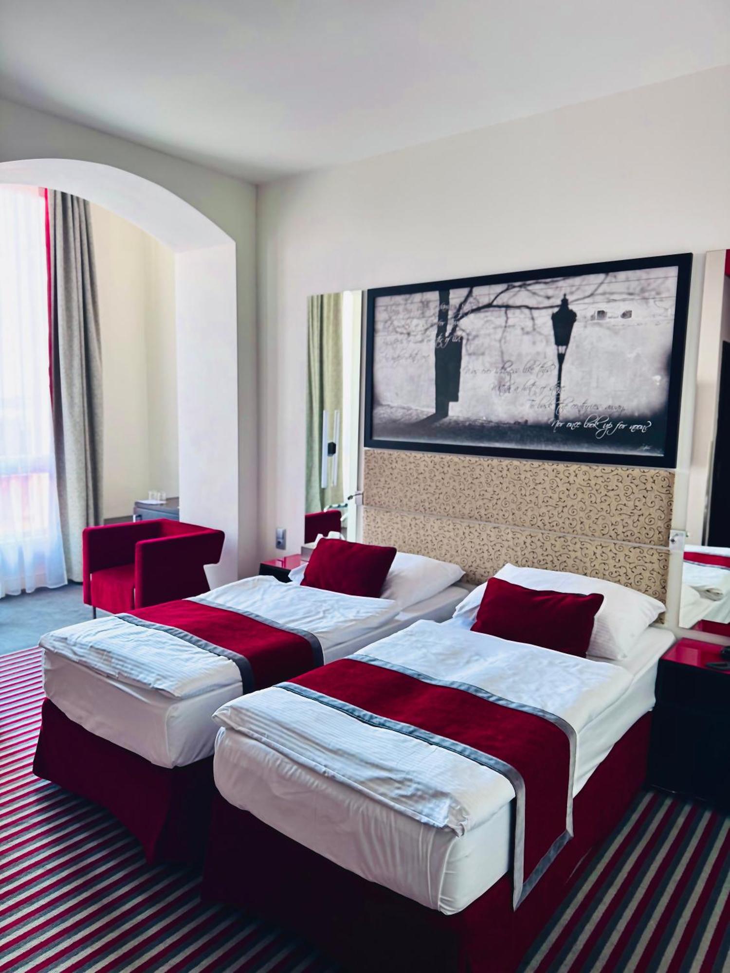 Red&Blue Design Hotel Prag Exterior foto